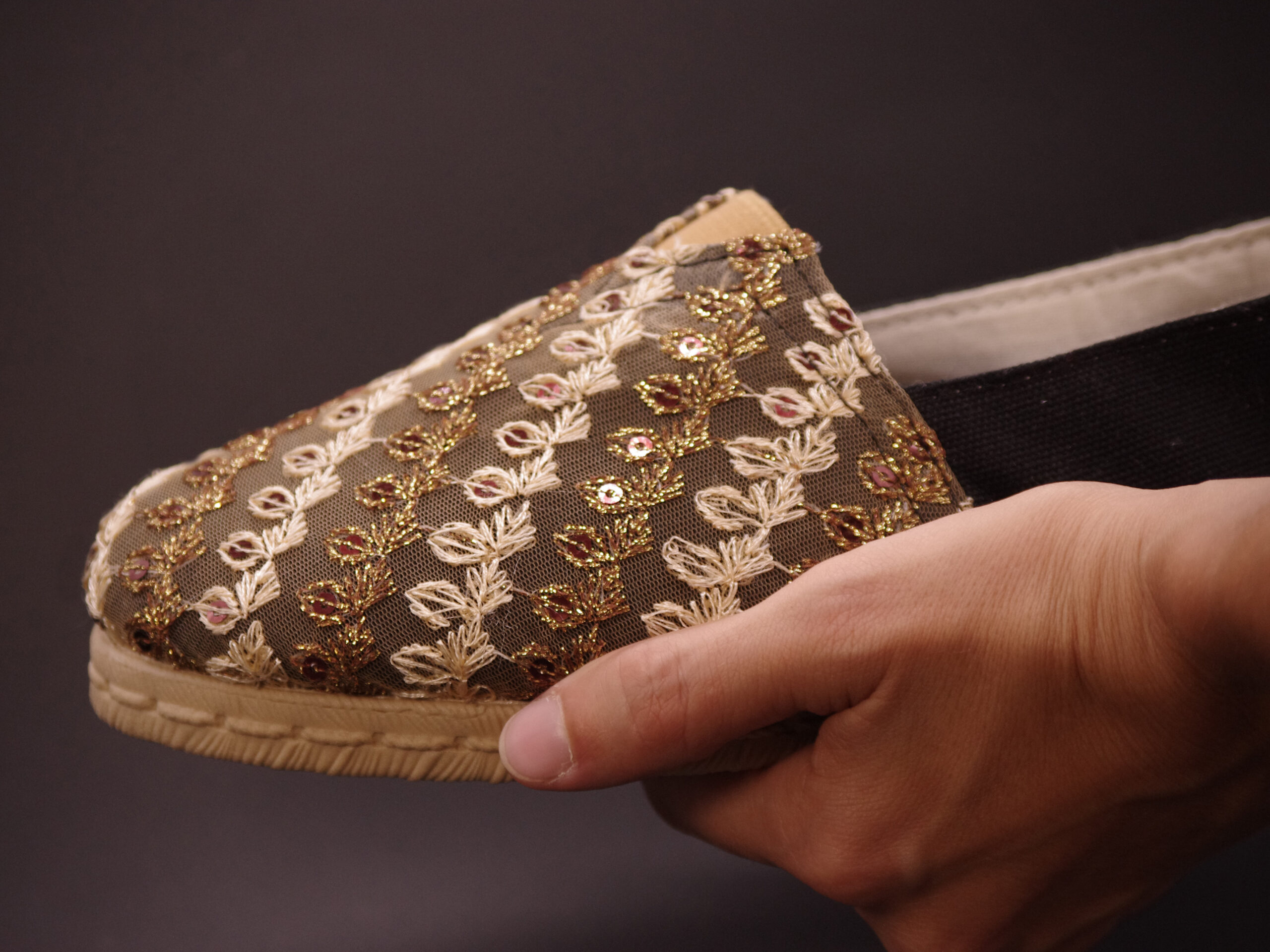 India Paksha Negro - Imagen 4