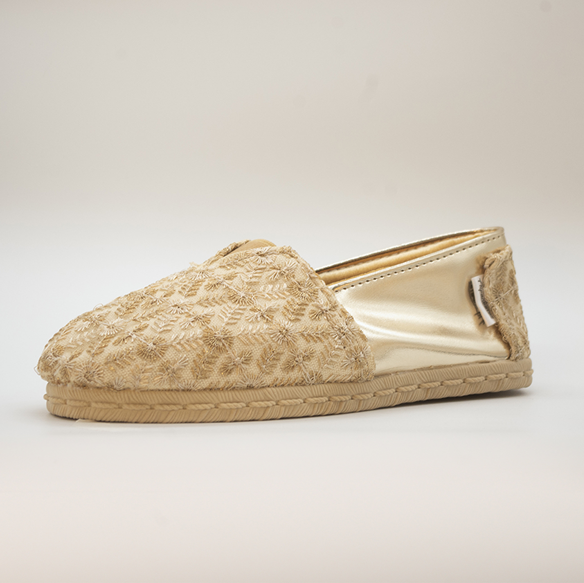 Invierno Indias Velvet Halo Dorado - Imagen 6